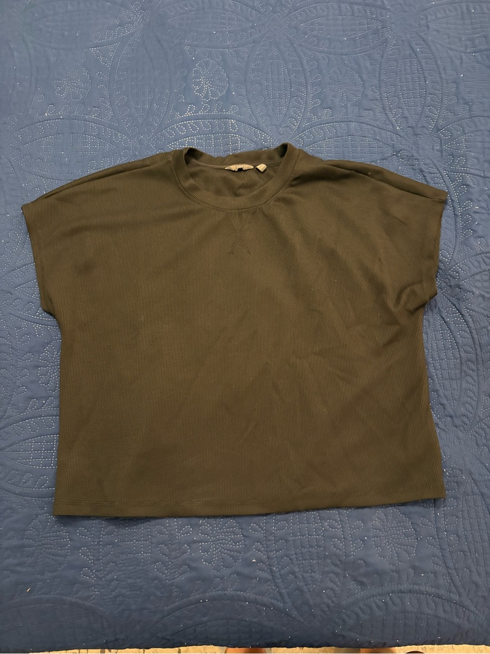 Women's black Short-Sleeve Crew Neck Top